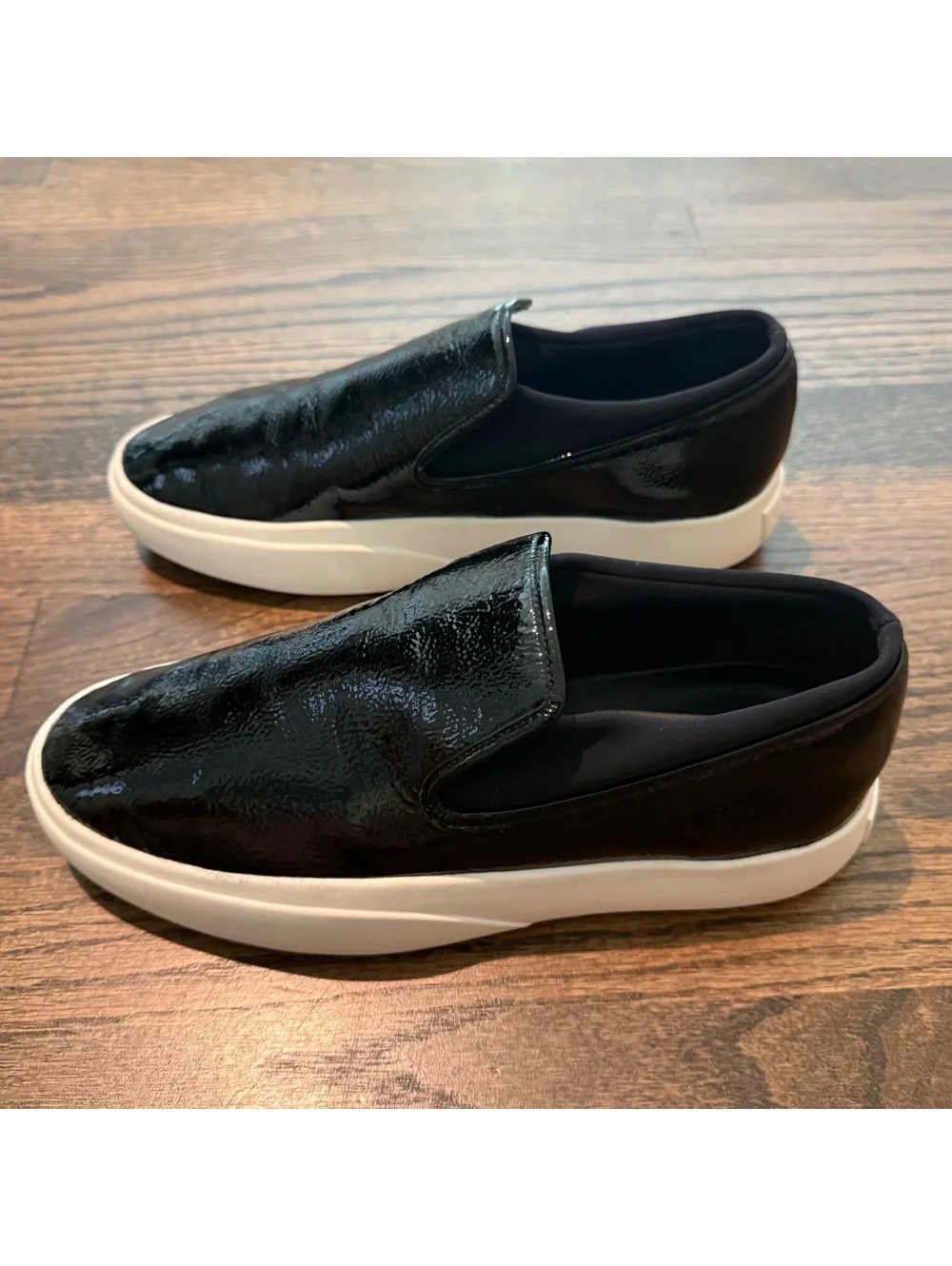 Yvonne Women's Slip On Black & White Leather Sneakers SZ 38 US SZ 8